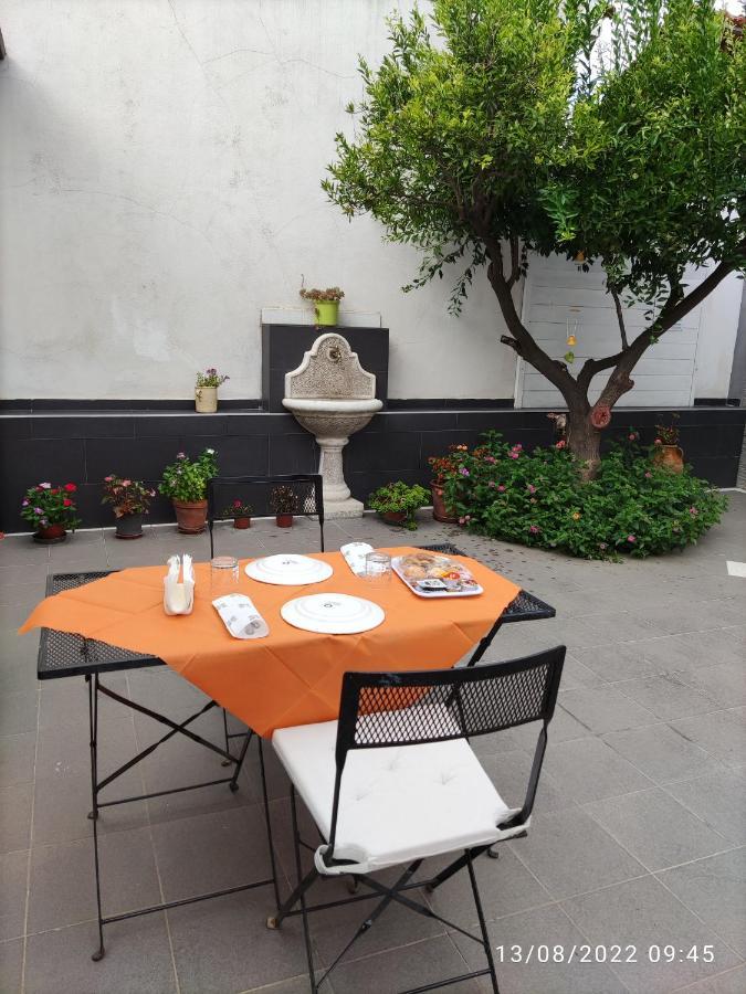 Rosa Vesuviana Bed & Breakfast Boscoreale Bagian luar foto
